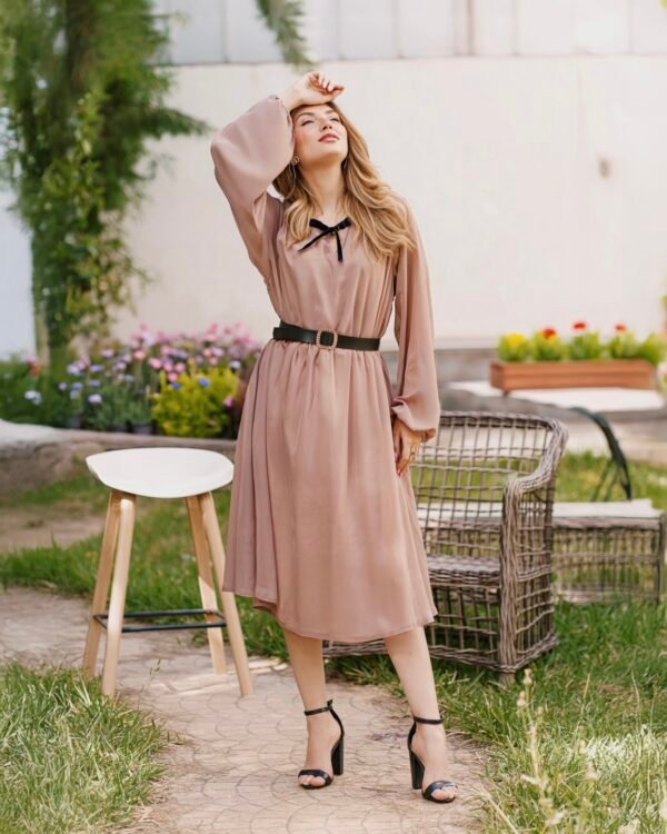 Robe Wafa Rose Poudré